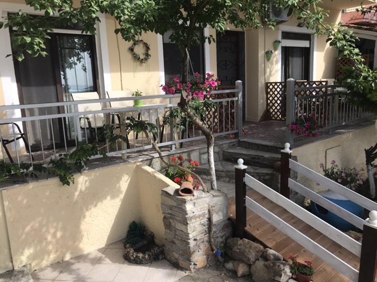 Studios On The Beach Скала Сотирос Екстериор снимка