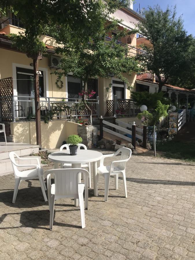 Studios On The Beach Скала Сотирос Екстериор снимка