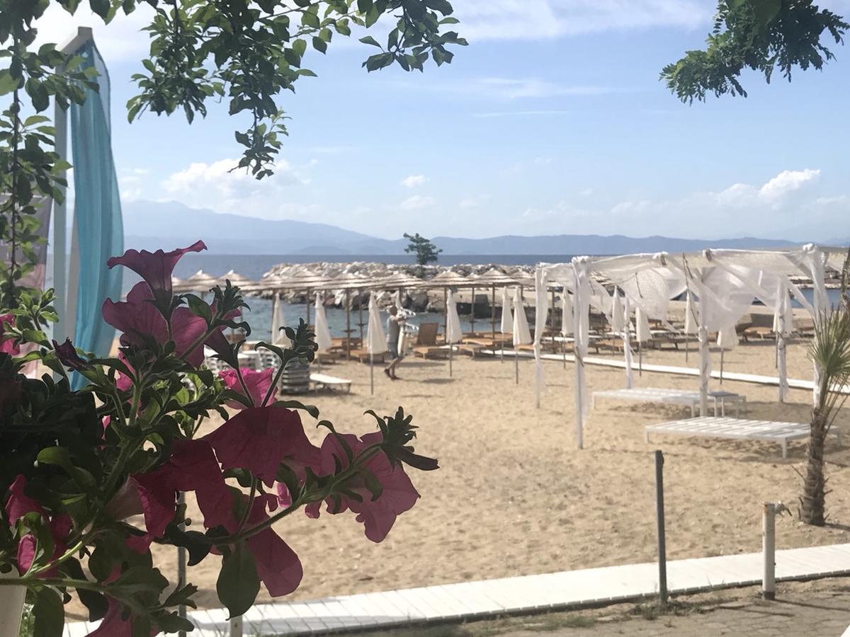 Studios On The Beach Скала Сотирос Екстериор снимка