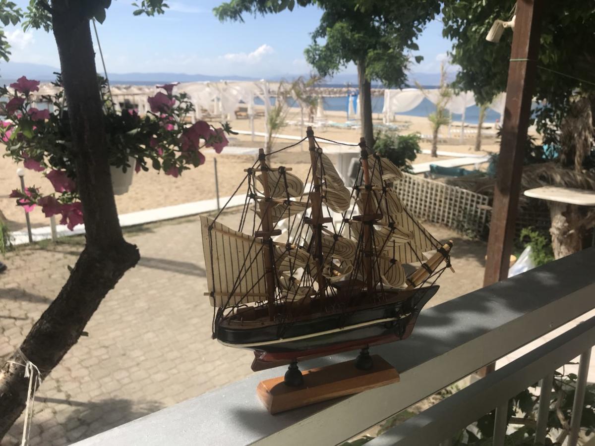 Studios On The Beach Скала Сотирос Екстериор снимка